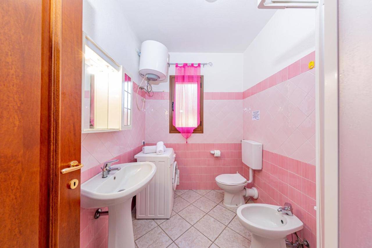 Appartamento Residenziale Trilocale 6 Posti Letto Via Sardegna San Teodoro San Teodoro  Extérieur photo