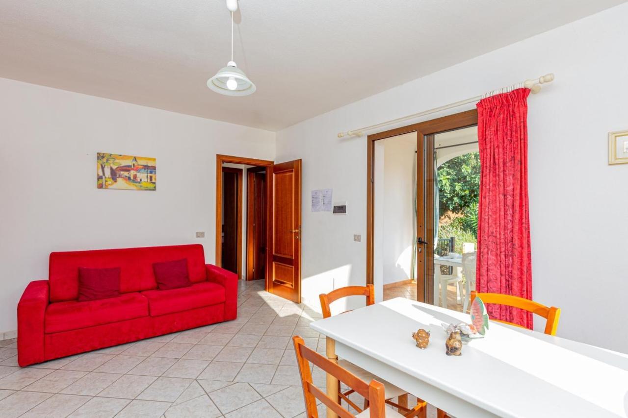 Appartamento Residenziale Trilocale 6 Posti Letto Via Sardegna San Teodoro San Teodoro  Extérieur photo