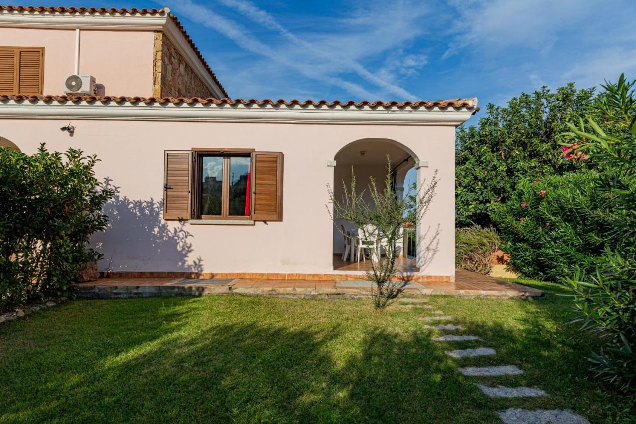 Appartamento Residenziale Trilocale 6 Posti Letto Via Sardegna San Teodoro Extérieur photo